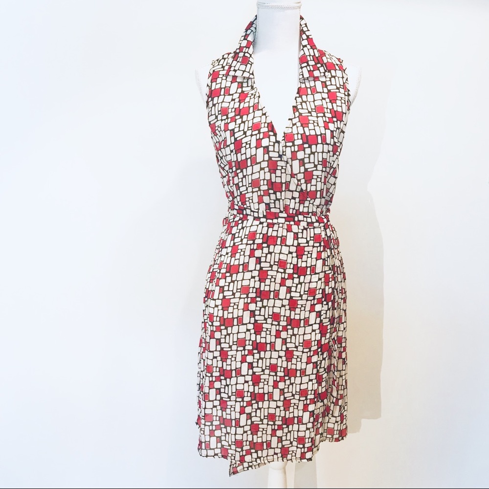 4/$20 Geometric red/black/white print wrap dress